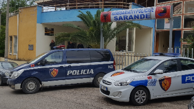 Fotografuan fletët e votimit/ Arrestohet 37-vjeçari në Sarandë, nën hetim bashkëshortja