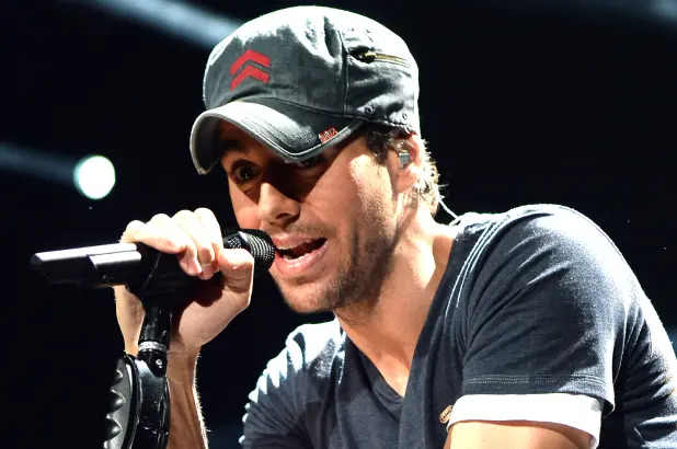 Do të mbajë sonte koncert, Enrique Iglesias poston VIDEO nga sheshi “Skënderbej