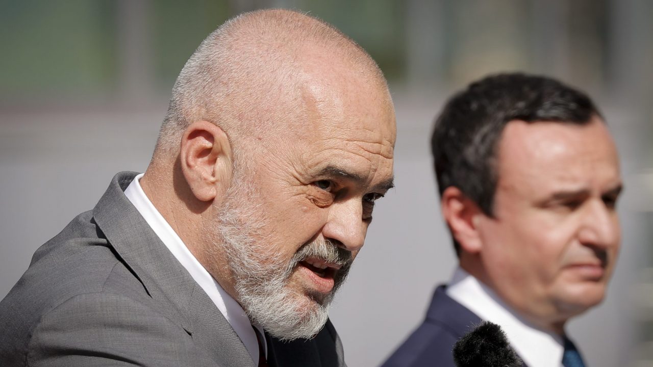 Albin Kurti i përgjigjet Ramës. E ironizon keq propozimin për planin: Të fala bëj Vuçiçit
