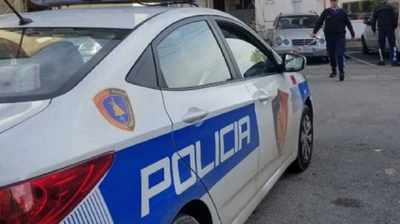 Dyshohet të jetë i qëllimshëm/ Zjarri në një lokal në Durrës, biznesi në pronësi të babait të Noizyt