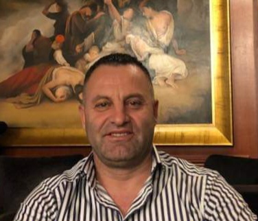Faktet / ‘Oktapodi’ Arben Muçobega korrupsion nga Himara në Tiranë, leje ndërtimi dhe tendera klientelistë. Pastrim parash me pallate dhe skema e kleringut