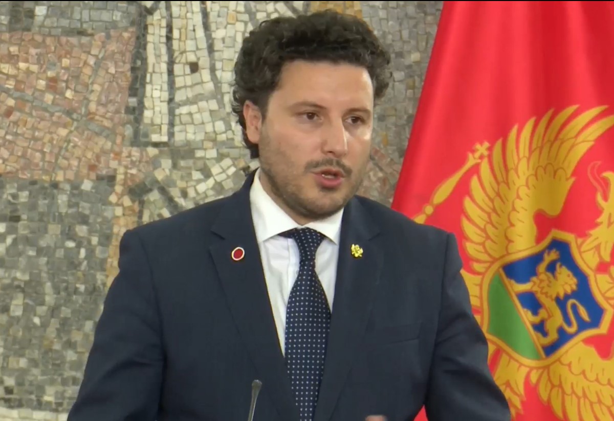 Abazoviç: Konfliktet me ndërkombëtarët nuk i shërbejnë Kosovës, të firmoset marrëveshja