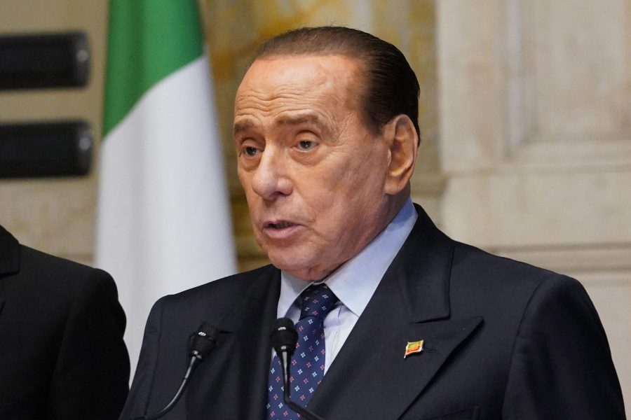 Hapet testamenti i Silvio Bersluconit