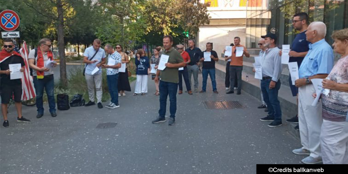 “Ju burgosi Shqipëria”, qytetarët në protestë kundër ekstradimit të ish-luftëtarit të UÇK-së