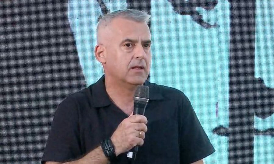 “Nuk e di më kë është ngatërruar”, Dule paralajmëron Ramën: Sa më shumë që rri Beleri në burg, aq të zvogëlohet qëndrimi në pushtet!