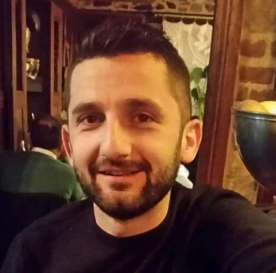 Pas reagimit të SHBA-ve pranohet skandali i vjedhjes së TIMS-it. Ky është i dyshuari Ervin Muça. AMP çon dosjen në Prokurori. Shteti shqiptar si han pa porta