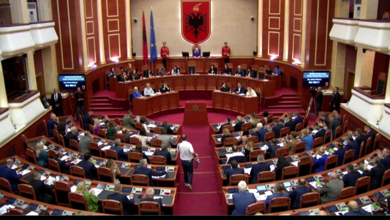 Kuvendi voton sot ndryshimet në qeveri