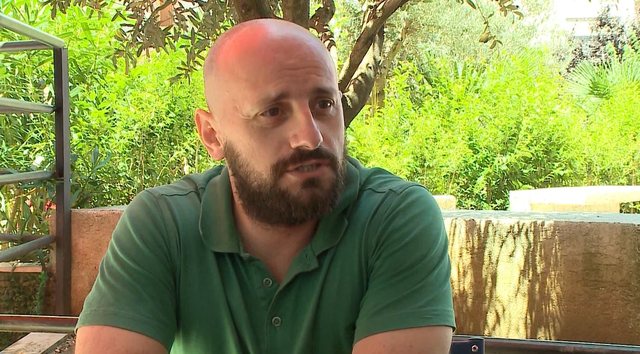 Precedenti i rrezikshëm / Gjykata e Tiranës mban në burg ish anëtarin e UÇK Dritan Goxhaj për një status në Facebook kundër Sebisë