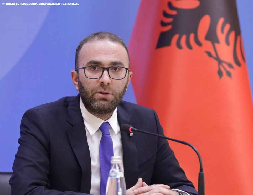 Bardhi: Kushi u shkarkua ditën e parë të shkollës, Xhaçka iku para samitit të Berlinit