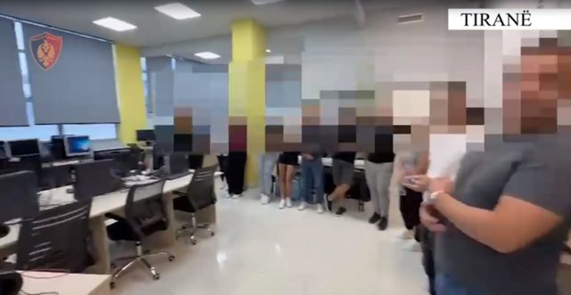 Bisedat e mashtrimeve me investime në bursa fiktive në “Call Center”, 2 të arrestuar dhe 2 në kërkim në Tiranë