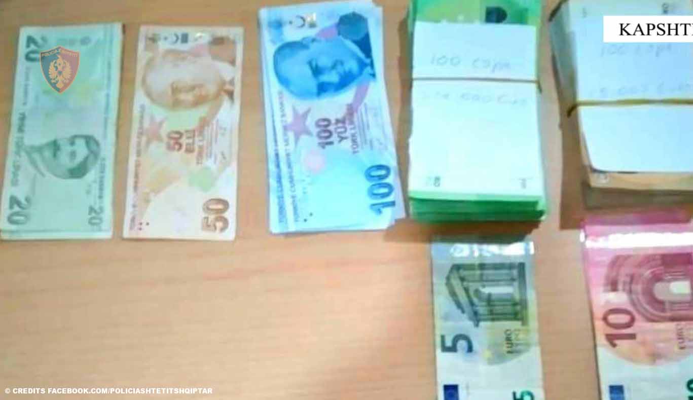 Kapen 15,000 euro të padeklaruara në Kapshticë