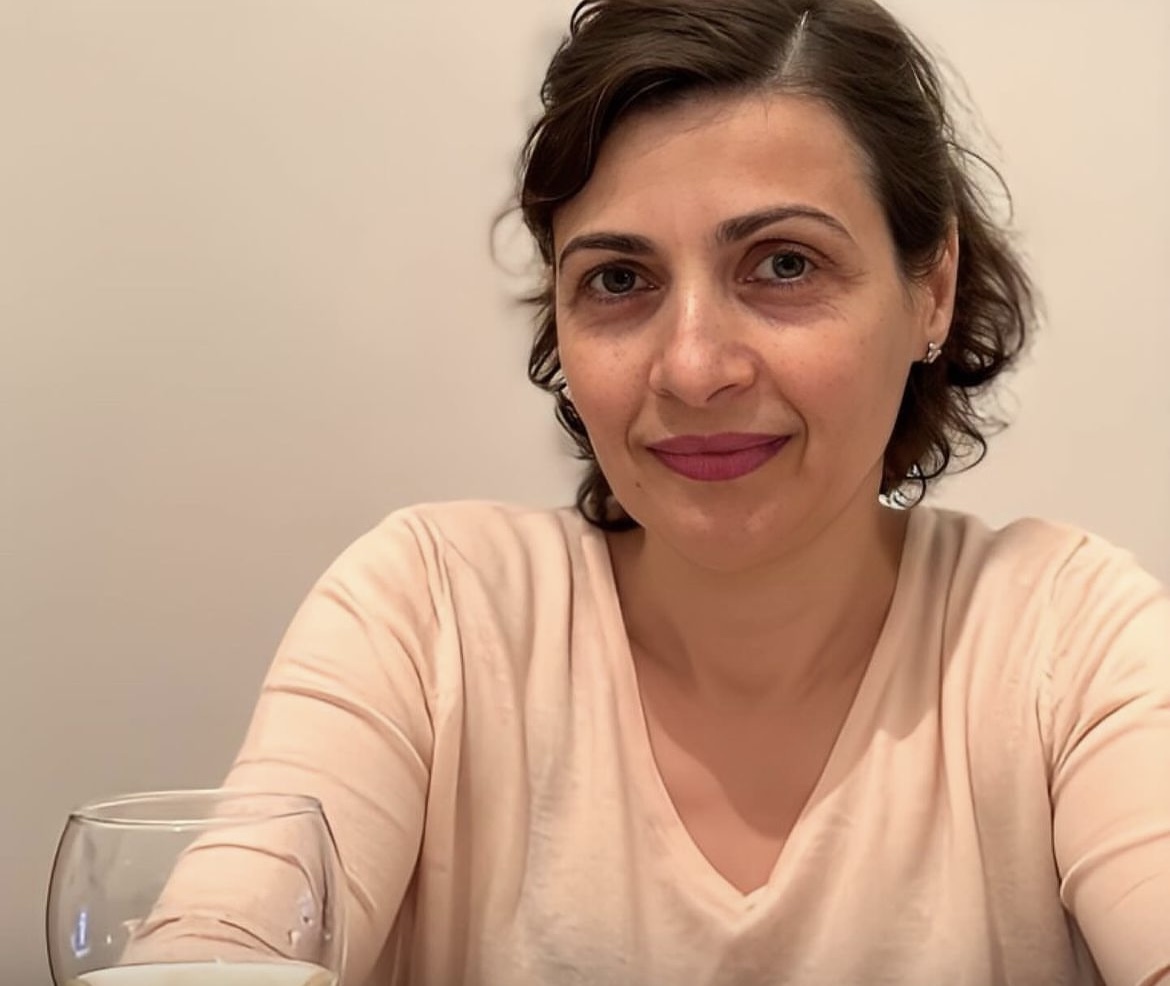 Zbardhet dëshmia e edukatores që dhunoi 3-vjeçaren: E godita sepse…
