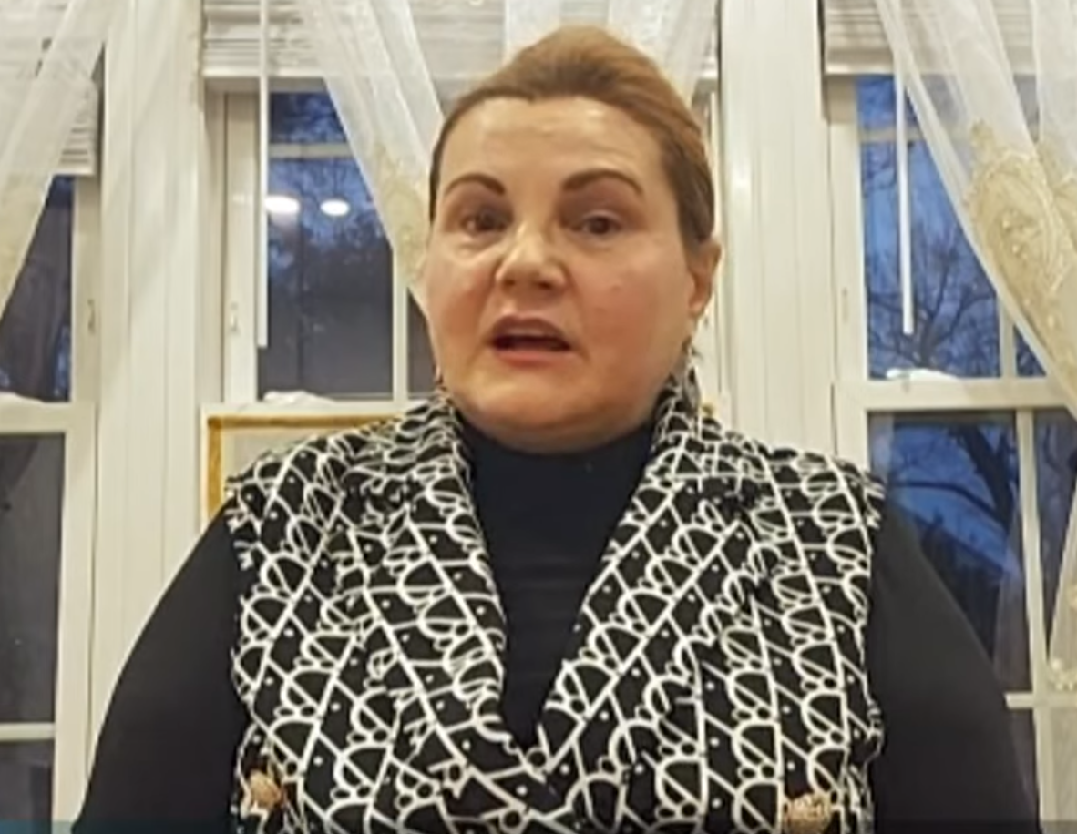 “Humba fëmijën në qeli, Berisha më burgosi pa të drejtë”, rrëfehet pas 32 vitesh Fatbardha Dega, ish drejtoresha e bankës në Tropojë