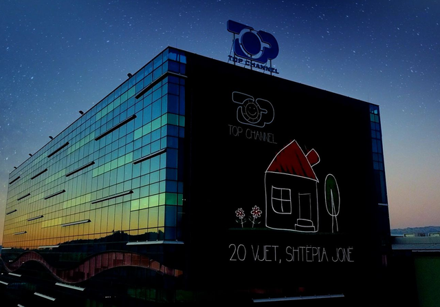 Merr fund saga e gjyqeve për pronësinë e Top Channel, i mbetet përfundimisht familjes Hoxha