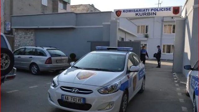 E rëndë në Shkopet / Gruaja bie nga ura në lumë, një person u hodh ta ndihmojë por…