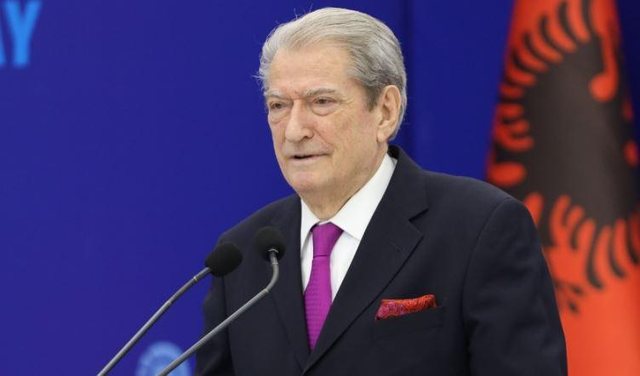 Kushtetuesja zbardh vendimin për masën e “Arrestit në shtëpi” të Sali Berishës