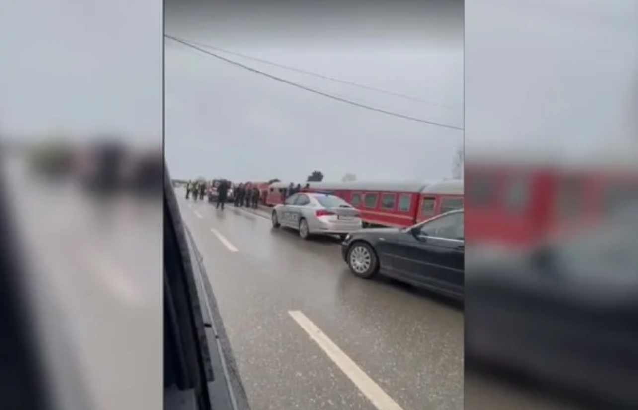 E rëndë në Prishtinë, treni përplas një grua