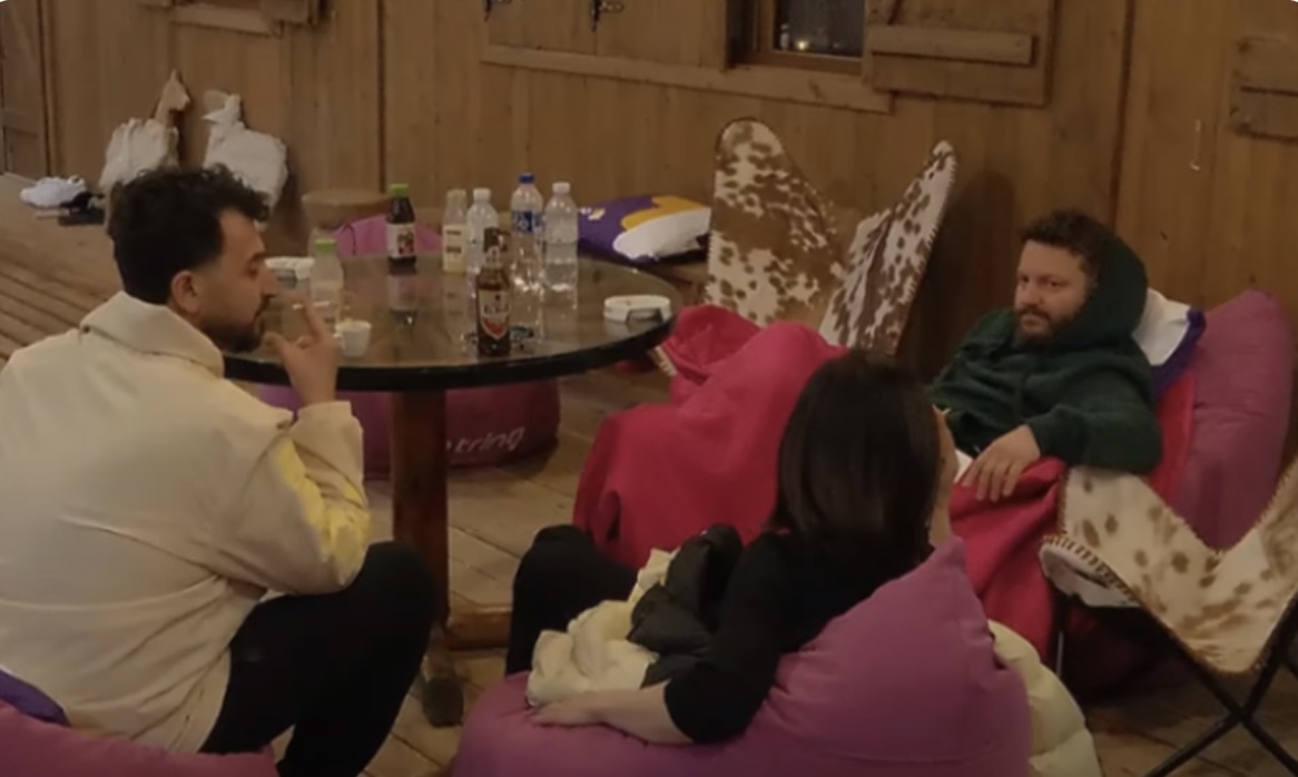 ‘Aty dhe kanë për**unuar”, Elsa Lila rrëfen qëndrimin në qeli: Grave u llogarisja dhe sa burg do bënin