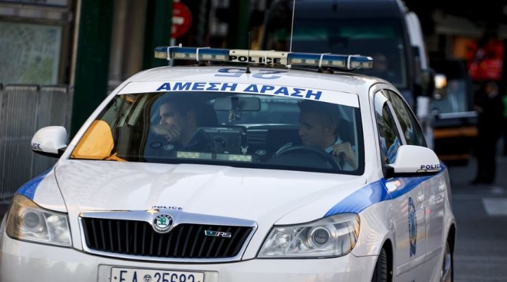 Tronditëse / Greqi,13-vjeçarja mbetet shtatzënë nga vëllai i saj, të miturit : Jemi të dashuruar!