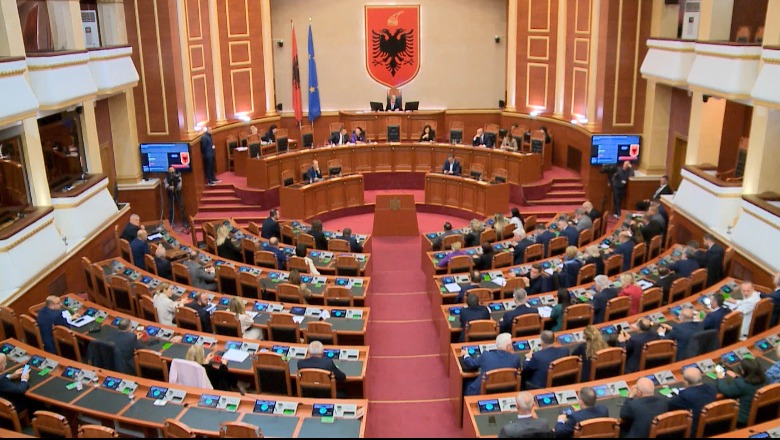 ‘Dritë jeshile’ për amnistinë penale, gjendet dakordësia! Falen edhe të korruptuarit, me përjashtim të politikanëve