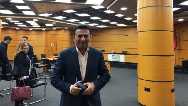 Nuk dinte sa pasuri kishte! Shkarkohet gjyqtari Agron Zhukri që i dha vulën Berishës. A do t’a hetojë SPAK?