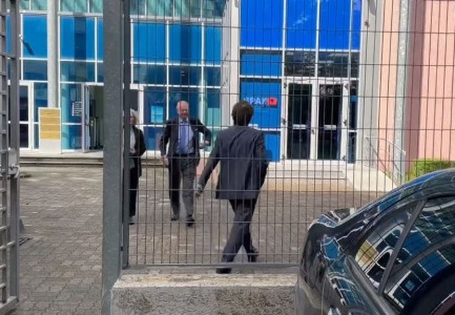 Ish-këshilltari i Metës, Ralf Gjoni, paraqitet në SPAK