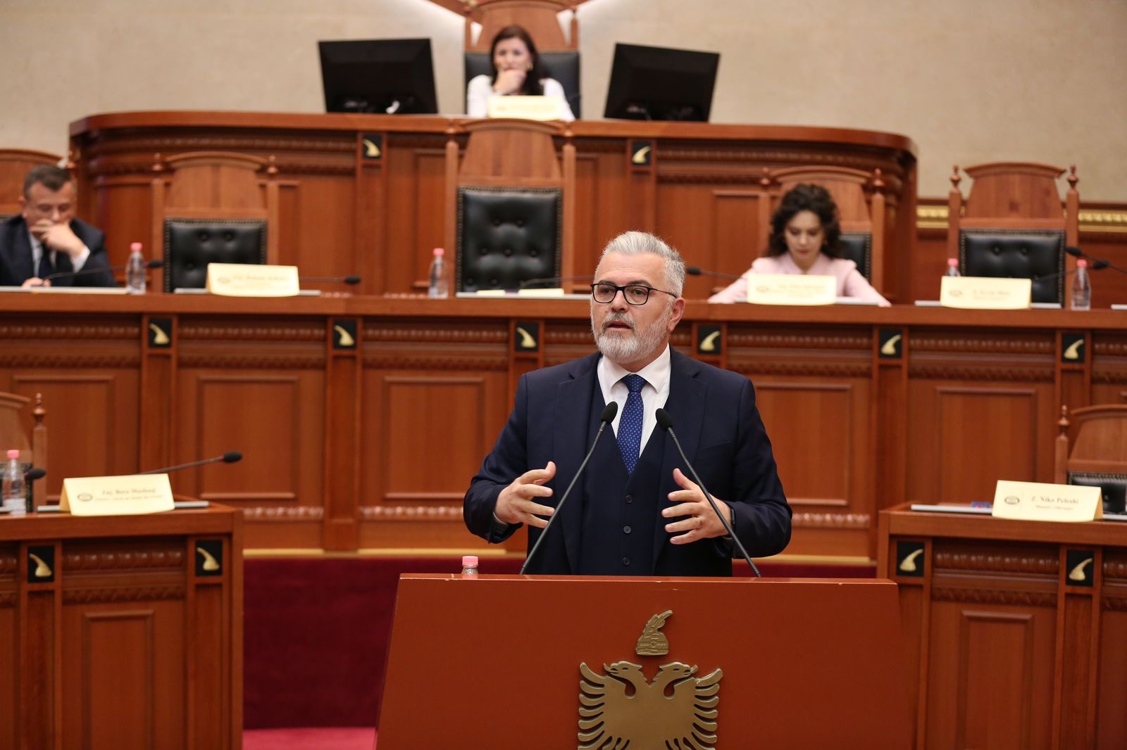 Toni Gogu i kujton Flamur Nokës vilën 786 mijë euro: Jep llogari për akuzat e Gazit, pastaj fol për ata që janë në SPAK