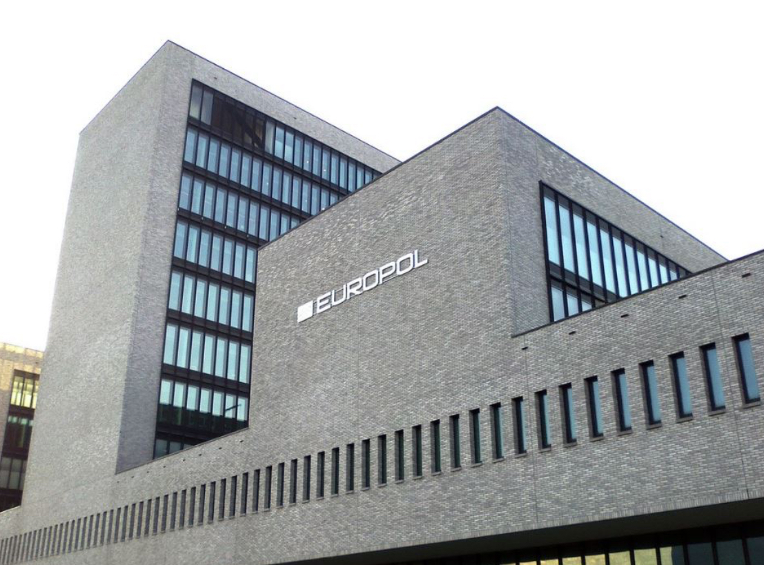 Europol publikon raportin: Grupet kriminale shqiptare, aktivë në trafikun e heroinës dhe kokainës
