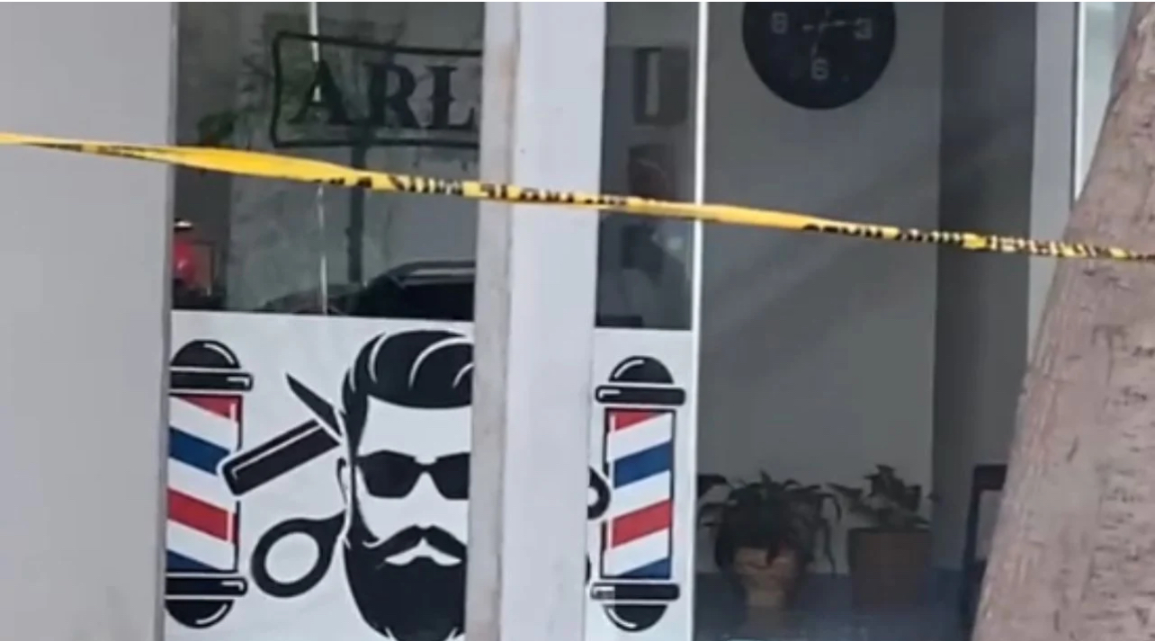 Sherr në berbehane! Konflikti në Vlorë në përplasje fizike, disa të plagosur, thyhen pajisjet e biznesit