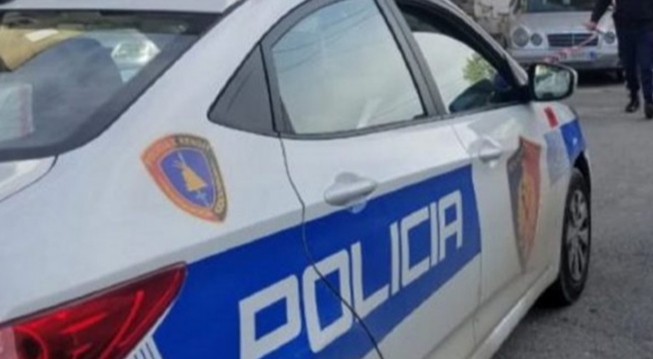 “Benzi” përplas këmbësorin në Fier, 71-vjeçari në gjendje të rëndë shëndetsore