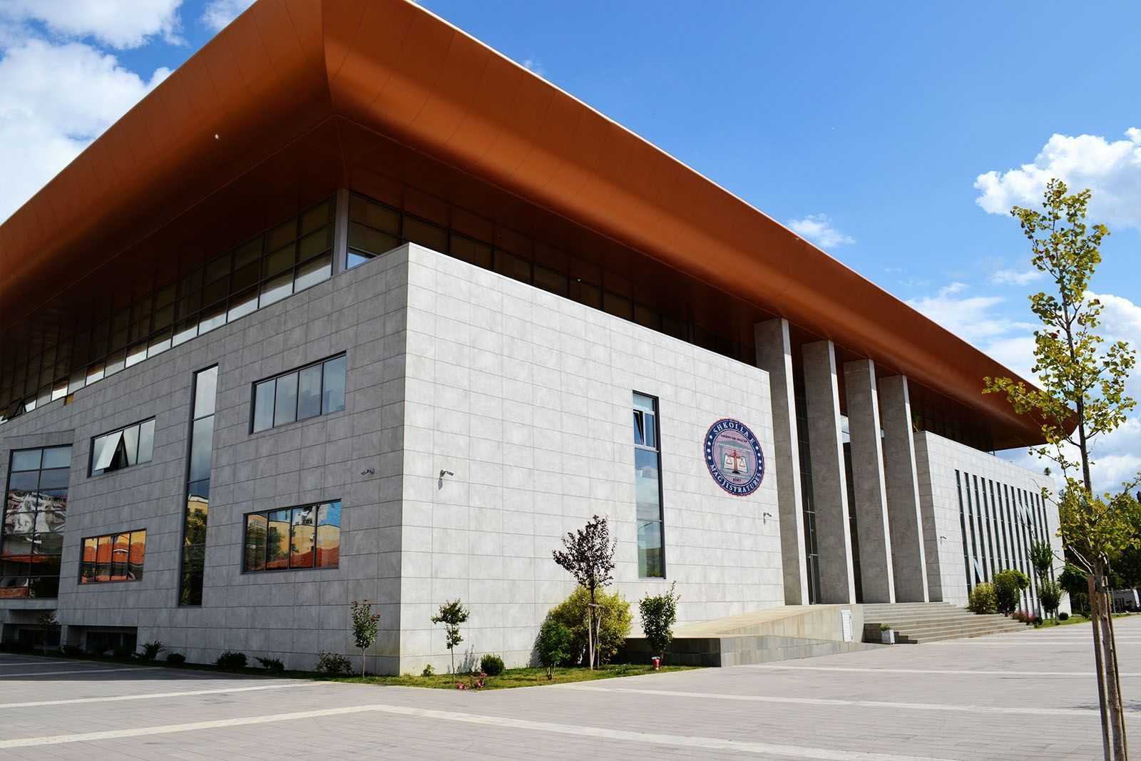 Kulisat / 442 kandidatë për gjyqtarë e prokurorë. Kush do t’i zëvëndësojë gjin gjonët, zhukrët dhe tik llallët? A do hyjnë bijtë atyre që i përlau Vetingu apo filizat e oligarkëve?