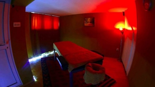 Zbulohet një ‘fole’ prostitucioni në Unazën e Re, arrestohet menaxherja, në kërkim administratori