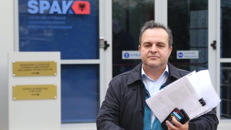 Edvin Prifti: Mjekët që kundërshtuan vaksinimin, u gjetën të vdekur në rrethana misterioze