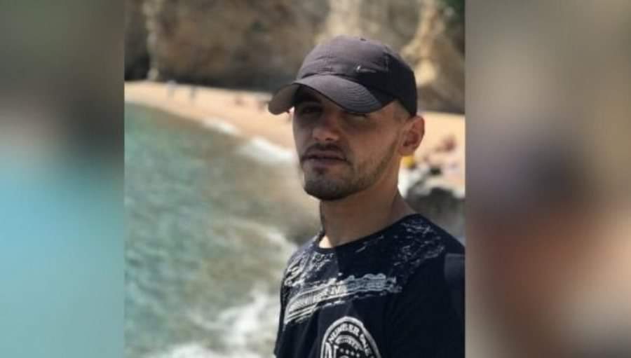 Ky është efektivi 28-vjeçar Novruz Cenalia i cili u ekzekutua në Fier