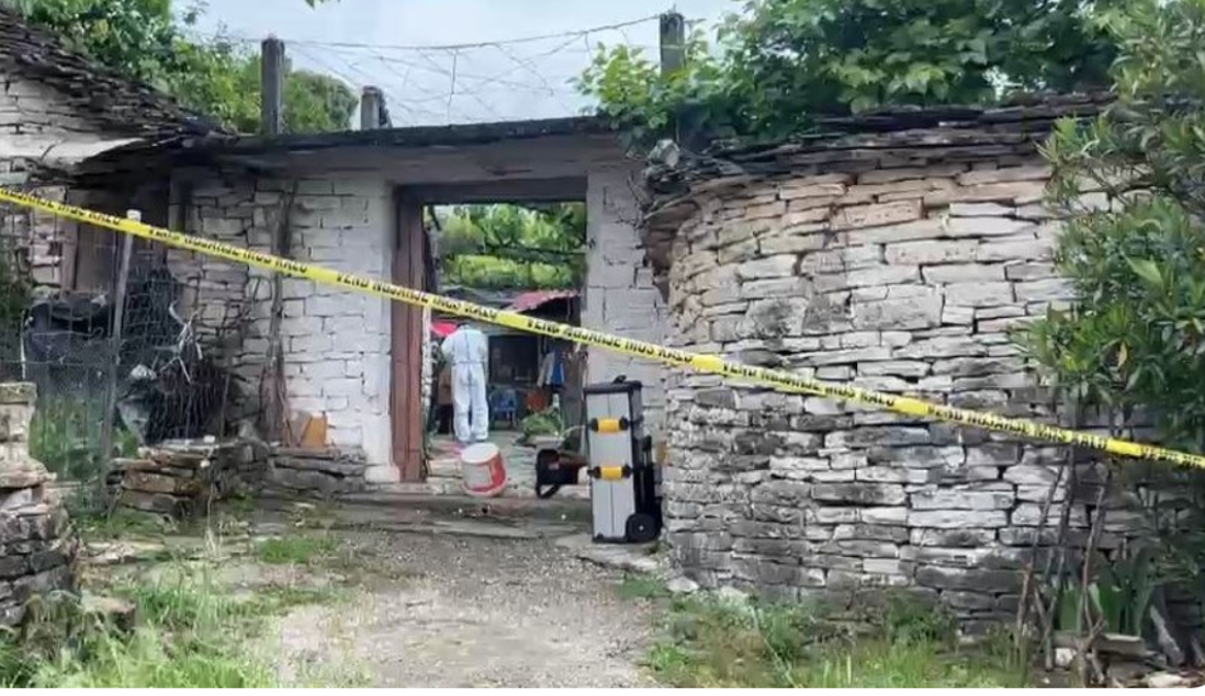 Çifti i të moshuarve u gjet i pajetë në Dropull, shoqërohen në polici tre persona