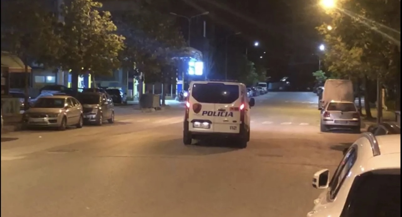 Tronditet Fushë Kruja, shpërthim me tritol në banesën e 50-vjeçarit