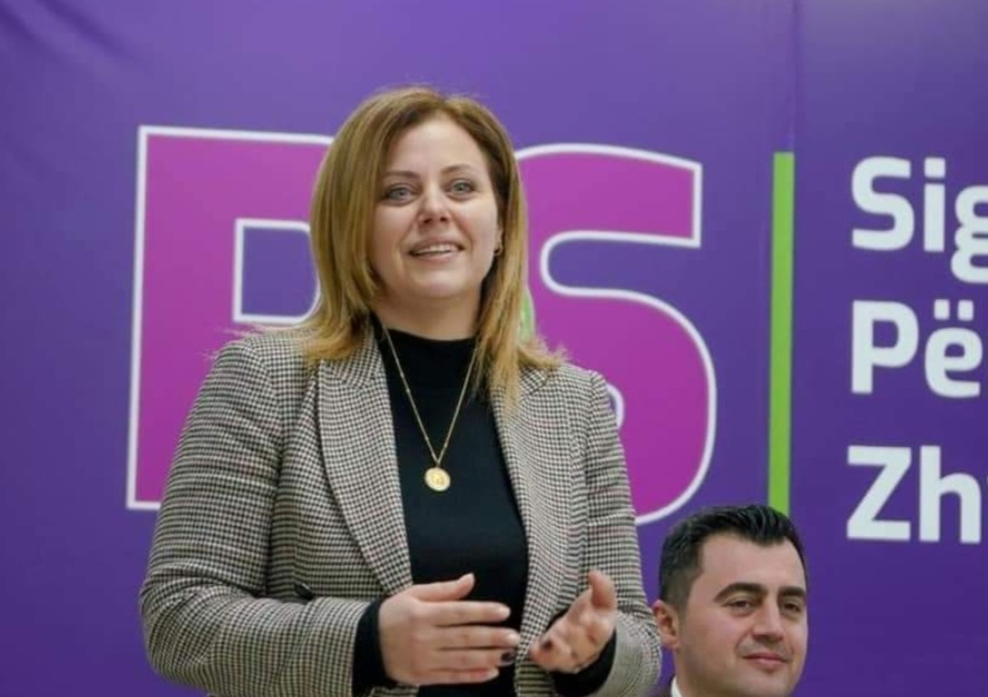 Vjedhje me tendera / SPAK rrethon Bashkinë Elbasan, i sekuestron celularët nënkryetares Aulona Bylykbashi, priten arrestime, ja si u ndanë paratë