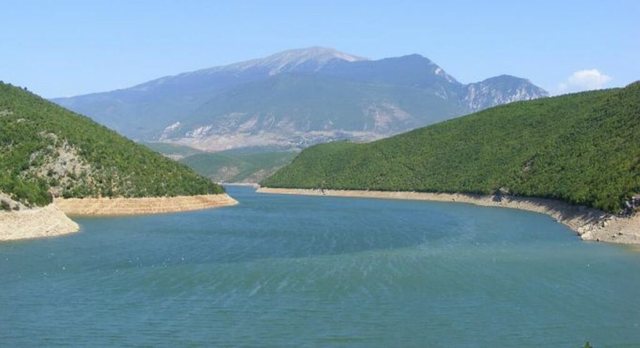 Identifikohet 30-vjeçarja që u nxor pajetë nga liqeni i Fierzës, e reja ishte nga Korça