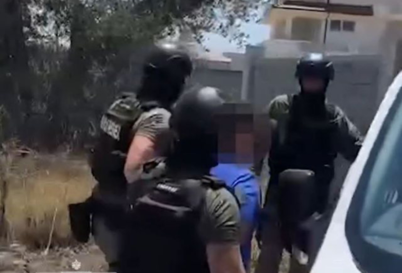 VIDEO/ Në kërkim për atentatet ndaj Durim Bamit, arrestohet Astrit Avdylaj, kreu i bandës së Shijakut
