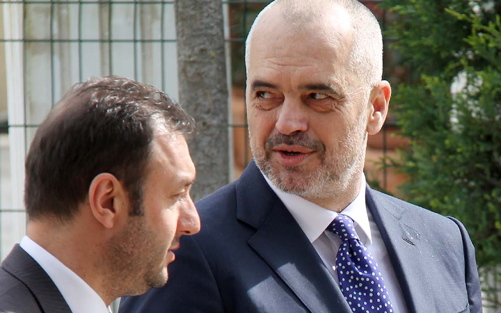 Kryeministër nuk merren peng institucionet përmes “langoit” Shalsi, sepse ti e di shumë mirë se ai është qen i rrahur që këlysh