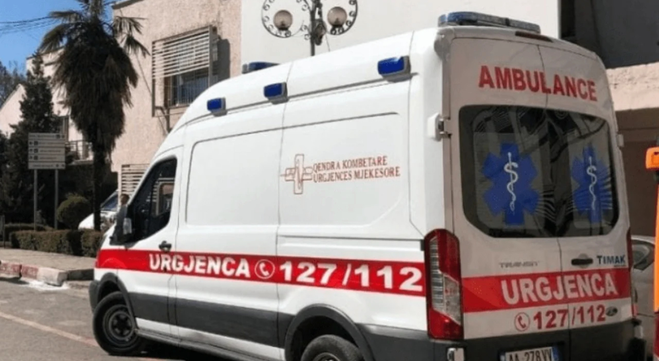 Po lundronte me jet ski me motrën në Ksamil/ Bie nga mjeti 14-vjeçarja, dërgohet tek Trauma për mjekim të specializuar