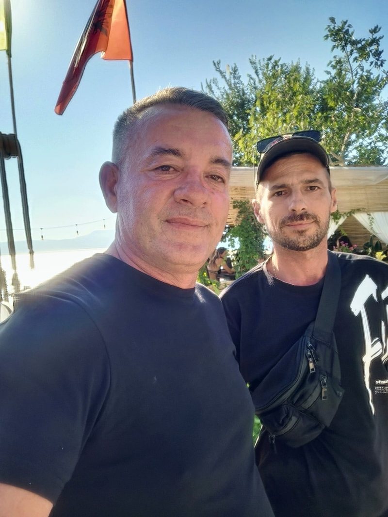 Goditi qytetarin me grusht, reagon Vasil Bedinaj: Portalet po dëmtojnë turizmin në Vlorë. (Po në SHBA a është non grata?)