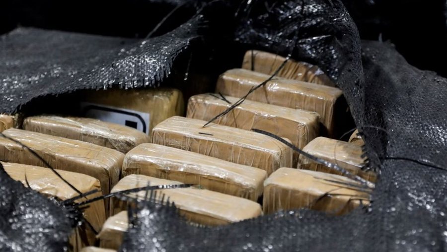 Kapen 8 kg kokainë, 80 mijë euro dhe ora luksoze, arrestohet shqiptari në Itali