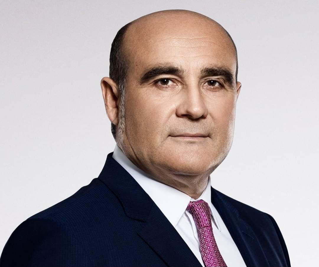 Pagesat / Deputeti Vullnet Sinaj mori para publike edhe përmes bashkëshortes