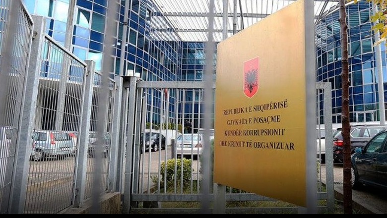 SPAK godet grupin kriminal të drejtuar nga vëllezërit Çopja në Elbasan, sekuestron 1 mln euro cash