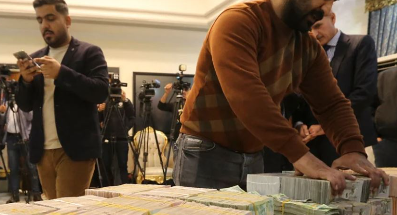 Iraku urdhër arresti për një zyrtar, vodhi e 2.5 miliardë dollarë nga taksat