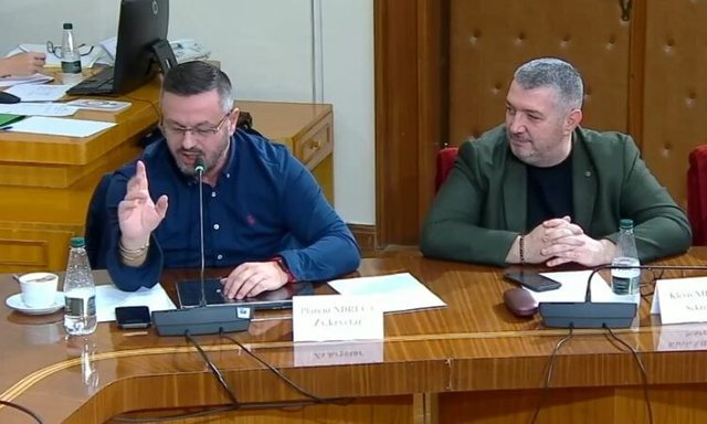 Debat i fortë te “Sterilizimi”, Ndreca: Nuk të lë dot të bësh sipas qejfit. Vokshi: Të ka dërguar njeri ndonjë mesazh?