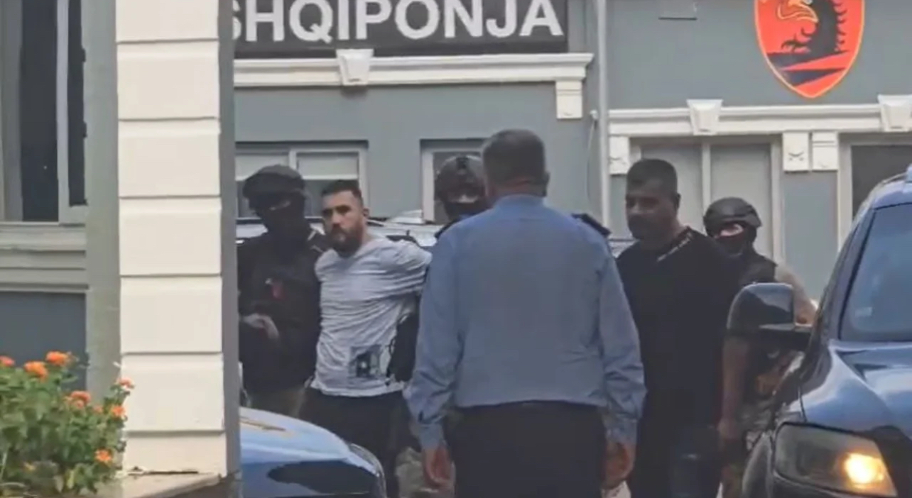 U përballën në Drejtorinë e Tiranës, çfarë i tha Marklen Haka nën pranga Tonin Vocajt?