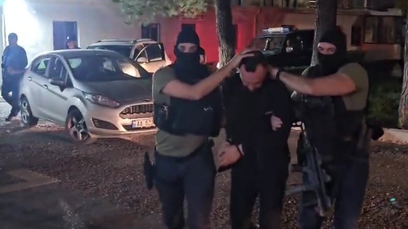 Pritet të njihet me masën “arrest me burg”, Çyrbja mbërrin në Gjykatën e Posaçme