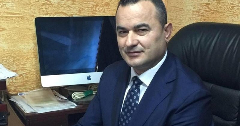 “Më kërkoi 4000 euro, dyshoj se është femër” – Ish-kryebashkiaku i Mallakastrës: Më shantazhoi me një video, ua kanë nisur miqve të mi